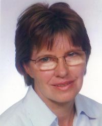 dr Janina Macura